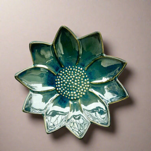 Daisy Wall Plate Set | Quirky Home Decor & Giftable