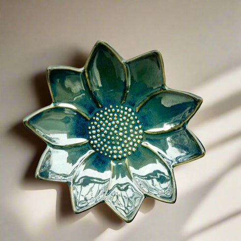 Daisy Wall Plate Set | Quirky Home Decor & Giftable