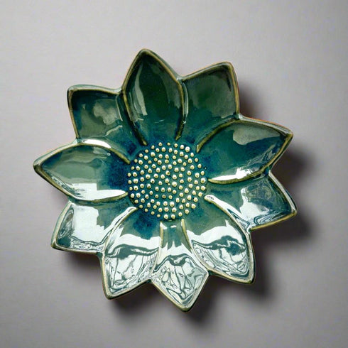 Daisy Wall Plate Set | Quirky Home Decor & Giftable